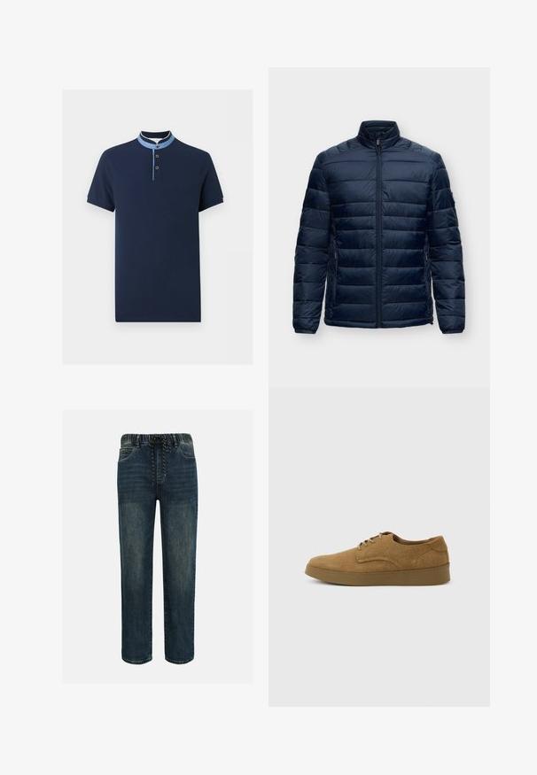 Veste matelassée bleu marine avec fermeture éclair intégrale à l'avant, col montant, manches longues et poches latérales zippées sur fond blanc.; Polo bleu marine à manches courtes avec un col mandarin bleu clair et trois boutons sur la patte de boutonnage.; Jean en denim bleu foncé avec ceinture élastique et cordon noir et blanc, coupe droite, avec poches avant.; Chaussure décontractée à lacets en daim marron avec semelle en caoutchouc plate, vue de côté sur un fond clair uni.