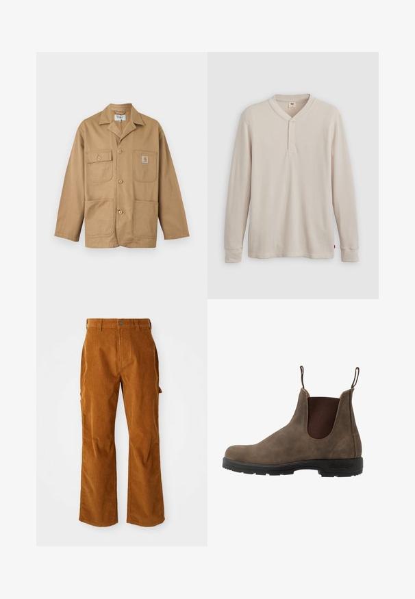 Lysebrun bomulds arbejdssjakke med fire lommer foran, knaplukning og en lille logo-patch på den øverste højre lomme.; Langærmet henley-skjorte i lys beige ribbet stof, med V-hals, tre-knap placket og manchetter ved ærmerne. Rød logo-tags ved kanten.; Brune kordfløjlsbukser med en udvidet benstruktur, med sidelommer og en frontknaplukning. Teksturen er blød og ribbet.; Brune læder chelsea-støvle med elastiske sidepanelen, trækflapper og en sort gummisål med et struktureret slidbane for bedre greb.