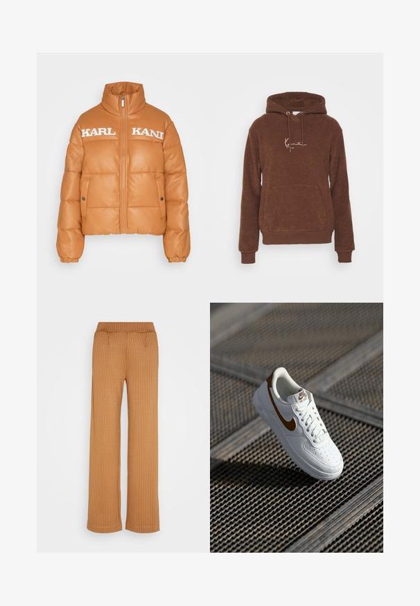 Gestepptes orangenes Jacket mit hohem Kragen, Reißverschluss und Seitentaschen. Mit geprägtem "KARL KANI" Schriftzug auf der Brust. Glatte Ledertextur.; Brauner Kapuzenpullover aus strukturiertem Stoff, mit einer Vordertasche und Zugbändern. Besticktes Logo in hellerer Farbe.; Braune, weit geschnittene Hose mit vertikalen weißen Streifen, aus einem glatten Stoff mit flachem Bund und zwei vorderen Falten für zusätzlichen Detailreichtum.; Weißer Ledersneaker mit Perforationen, braunem Nike-Swoosh und Schnürsenkeln. Verfügt über eine strukturierte Sohle und gepolsterten Kragen.