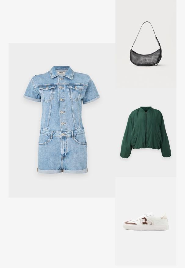 Veste bombers verte avec fermeture éclair sur le devant, col côtelé et poches latérales. Présente une silhouette courte et une texture de tissu lisse.; Salopette en denim bleu clair, avec des manches courtes, un boutonnage sur le devant, deux poches poitrine et des ourlets roulés. Texture classique du jean.; Baskets basses blanches avec accents en daim marron, lacets blancs, et un logo brodé marron et beige sur le côté, sur un fond uni.; Petit sac d'épaule noir en mesh en forme de croissant avec une lanière fine réglable, sur un fond clair uni.