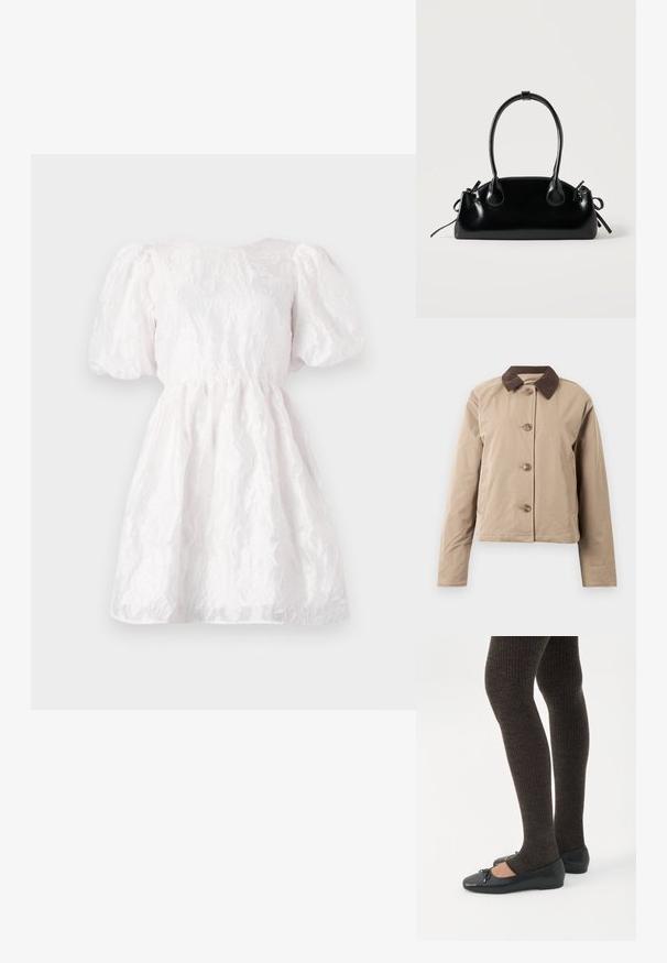 Beige takki, jossa on ruskea farkkukruski, viisi nappisuljenta edessä, kaksi sivutaskua ja pitkät hihat. Sujuva kankaan tekstuuri.; Valkoinen puffihihainen mekko, jossa on kukkakuvioitu pinta, kapeahko vyötärö ja liehuva hame, valmistettu kevyestä kankaasta.; Jalat, joissa tummat ribbineuleiset leggingsit yhdistettynä mustiin balettitossuihin, joissa on pienet rusettikoristeet valkoisella taustalla.; Pieni musta kiiltävä käsilaukku, jossa on kaksi pitkää kantokahvaa ja sivulla nyöritys yksityiskohtia yksinkertaisella vaalealla taustalla.