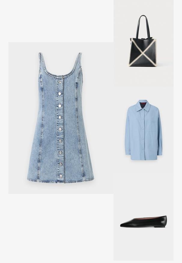 Lichtblauwe jas van katoen, met een puntige kraag, knopen aan de voorkant, een opgestikte zak en lange mouwen. Eenvoudig ontwerp met minimale accenten.; Denim jurk met een ronde halslijn en dunne bandjes. Lichtblauwe stof, A-lijn vorm, voorzien van knopen aan de voorkant en zichtbare stikseldetails.; Zwarte leren damesschoen met platte zool, puntige neus en lage hak, zijwaarts afgebeeld tegen een effen lichtgrijze achtergrond.; Zwarte leren draagtas met crèmekleurige stiksels in een X-patroon. Voorzien van twee zwarte handvatten en een ongestructureerde vorm.