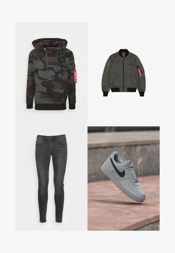 Olivovo zelená bomber bunda, lesklý nylonový materiál, žebrované manžety a golier, predný zips, dve bočné vrecká a úžitkové vrecko so červenou visačkou.; Kárová mikina s kapucňou v tmavozelených a sivých odtieňoch, s predným klokaním vreckom, sťahovacou kapucňou a zipsovým vreckom s červenou nášivkou.; Úzke čierne džínsy s hladkou textúrou, ktoré majú klasický dizajn s piatimi vreckami a jemným vyblednutím v prednej časti.; Sivá teniska Nike Air Force 1 s čiernym logom Swoosh, bielou podrážkou a šnúrkami, zobrazená vo vzduchu nad betónovým povrchom.