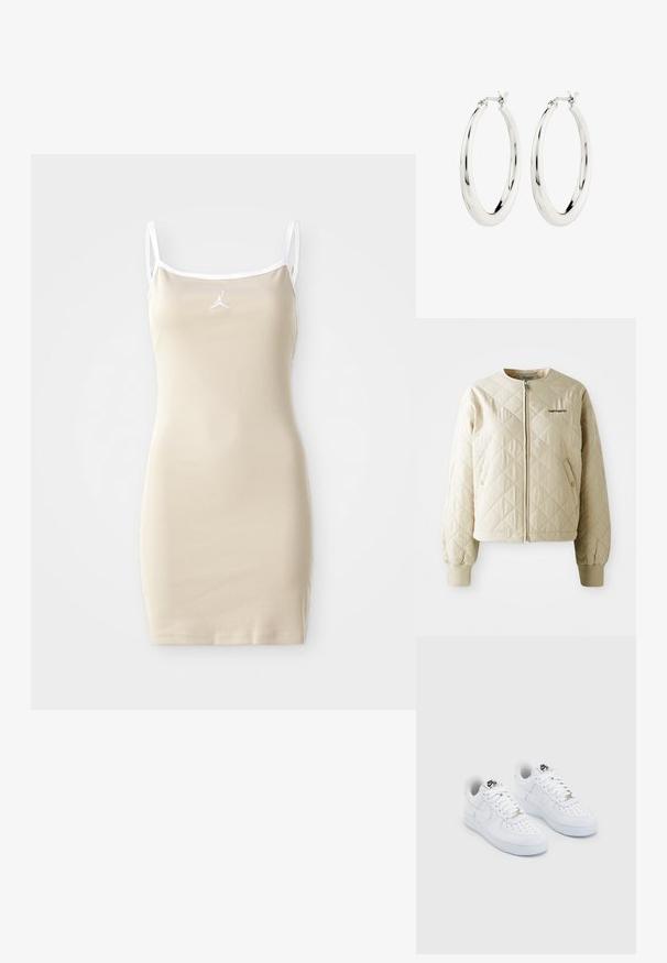 Beige tikattu takki, jossa on pyöreä kaulus, etuvetoketju ja paikkataskut. Elastiset hihansuut ja helma, jossa on logo vasemmassa rinnassa.; Beige senza maniche con sottili spalline, texture a coste e bordi bianchi. Presenta un piccolo logo al centro sopra il décolleté.; Valkoiset Nike Air Force 1 -tennarit, joissa on sileä nahkapinta, rei'itetty varvasosa, valkoiset nauhat ja musta brändäys kielekkeessä.; Hope hopea, joissa on sileä ja kiiltävä pinta. Pyöreä muoto, jossa on turvallinen suljin. Yksinkertainen ja elegantti muotoilu.