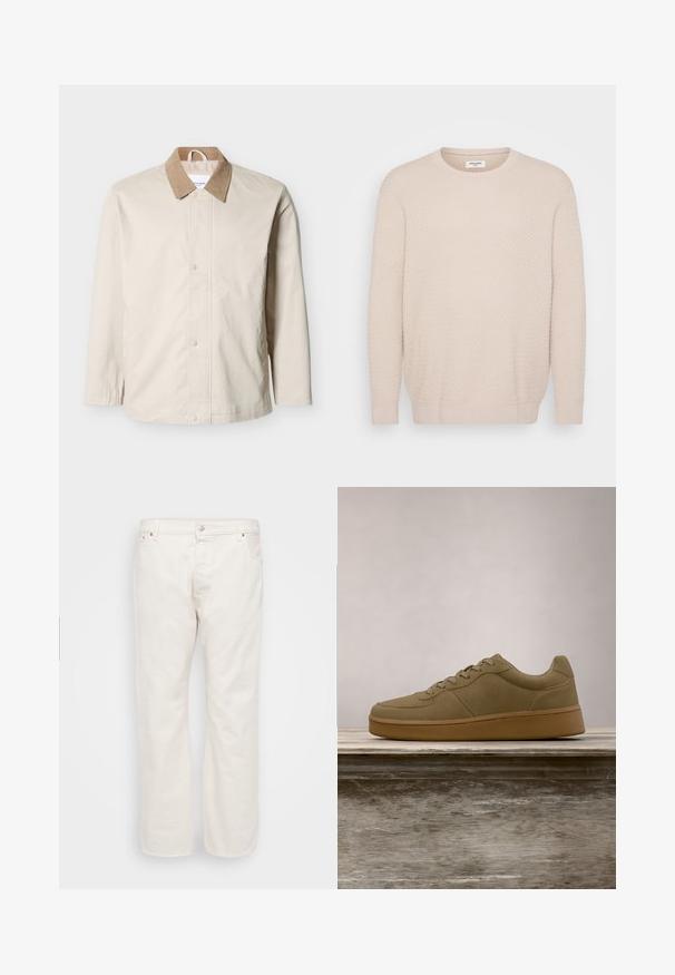 Beige leichte Jacke mit hellbraunem Cordkragen, vorderen Druckknöpfen und langen Ärmeln vor weißem Hintergrund.; Helles beige Sweater mit strukturiertem Muster, runder Halslinie und langen Ärmeln. Gerippte Bündchen und Saum für einen figurschmeichelnden Abschluss. Weiches Material.; Weiße Denim-Jeans mit geradem Schnitt, ausgestattet mit einem Knopfverschluss, Gürtelschlaufen und zwei Seitentaschen. Glatte Textur, minimale Details.; Olivgrüner Sneaker mit Schnürsenkeln schwebt über einer Holzbank, im Hintergrund unscharfes grünes Laub.