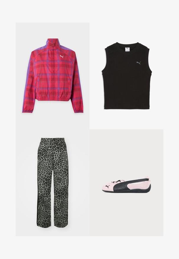 Rood en paars geruit jasje met rits, opstaande kraag, elastische boorden en zoom, zijzakken en een wit Puma-logo op de borst.; Zwart mouwloos geribd cropped top met ronde hals en klein grijs Puma-logo op de linkerborst.; Leopardprintbroek in grijstinten met een relaxed fit, elastische tailleband en zwarte zijaccenten voor extra detail en contrast.; Lichtroze en zwarte Puma ballerina met zwart logo op de teen en een getextureerde zool, zijaanzicht op een effen achtergrond.