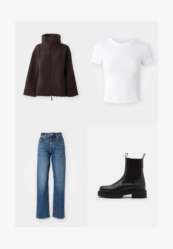 Dunkelbraune Zip-Jacke aus Fleece mit hohem Kragen und weiten Ärmeln, aus strukturiertem, weichem Sherpa-Stoff gefertigt.; Weißes, kurzärmeliges, cropped T-Shirt mit Rundhalsausschnitt, auf einem neutralen, hellen Hintergrund präsentiert.; Hochgeschnittene, weite Jeans aus blauer Denim. Verfügt über fünf Taschen, einen Knopfverschluss und dezente Verblassungen über den Stoff.; Schwarze Lederstiefeletten mit elastischen Seiteneinsätzen und Schlaufenaufziehern, ausgestattet mit einer robusten schwarzen Sohle und glatter Oberfläche.