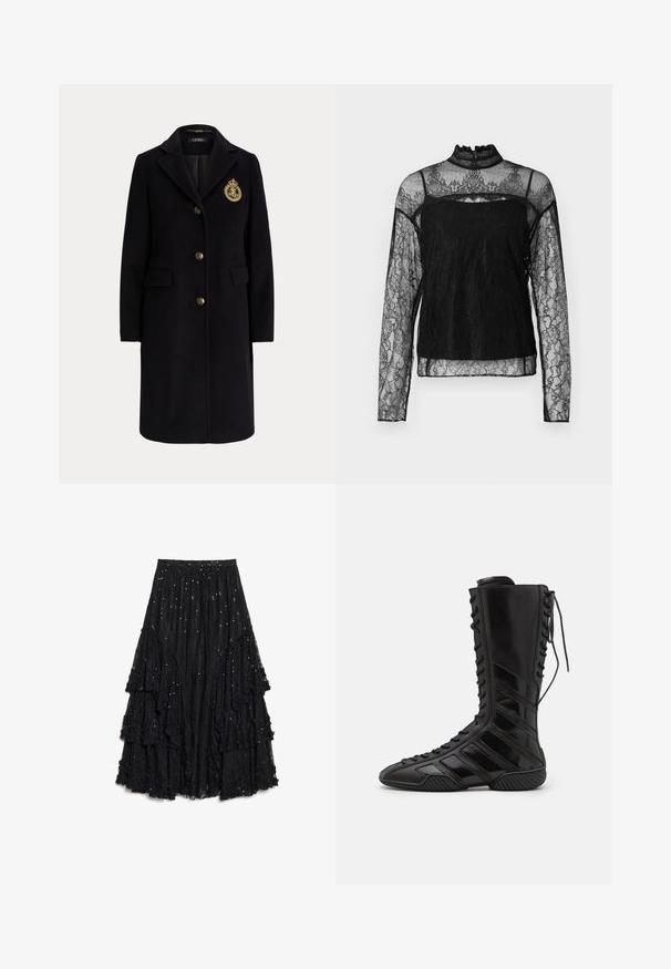 Manteau long en laine noire avec des boutons dorés et un blason brodé en or sur la poitrine gauche, avec un col cranté et des poches avec rabats.; Haut en dentelle noir à manches longues avec col haut, motif floral complexe, tissu transparent et panneau solide sur la zone de la poitrine.; Jupe noire à couches en dentelle texturée, présentant des volants avec une finition effilochée et des paillettes éparpillées pour plus de détails.; Bottes montantes noires en matériau synthétique brillant, présentant un design de laçage sophistiqué et des accents de rayures diagonales sur les côtés.