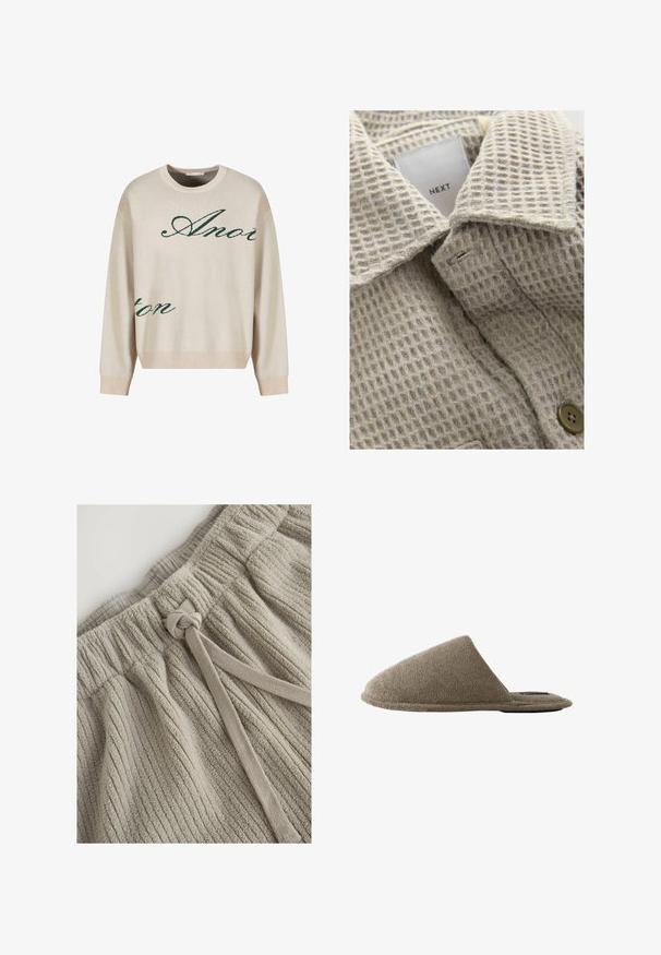 Tejido texturizado beige con un patrón de cuadrícula, con un cuello caído y un botón marrón. La etiqueta dice "NEXT."; Jersey de punto beige con texto verde en cursiva. Cuello y puños acanalados, corte relajado, con una textura suave.; Pantalones cortos de algodón caqui con un patrón acanalado texturizado. Cuenta con una cinturilla elástica y una cinta de tela para ajustar. Material suave y acolchado.; Zapatilla única marrón de punta cerrada con tejido suave y texturizado y suela plana, mostrada desde el lateral sobre fondo blanco.