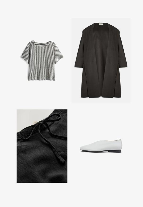 Donkergrijze oversized jas van zachte stof. Wijde open voorkant zonder sluitingen, driekwartmouwen en een minimalistisch ontwerp.; Gestreepte gebreide top in crème en marineblauw met een brede ronde hals, korte mouwen en een textuurpatroon met verticale lijnen.; Zwarte linnen shorts met een tailleband met trekkoord. De stof heeft een subtiele textuur, met een glad oppervlak en minimale stikseldetails.; Witte leren schoen met een afgeronde neus en lage zwarte hak, met een gladde textuur en een eenvoudige, elegante uitstraling.