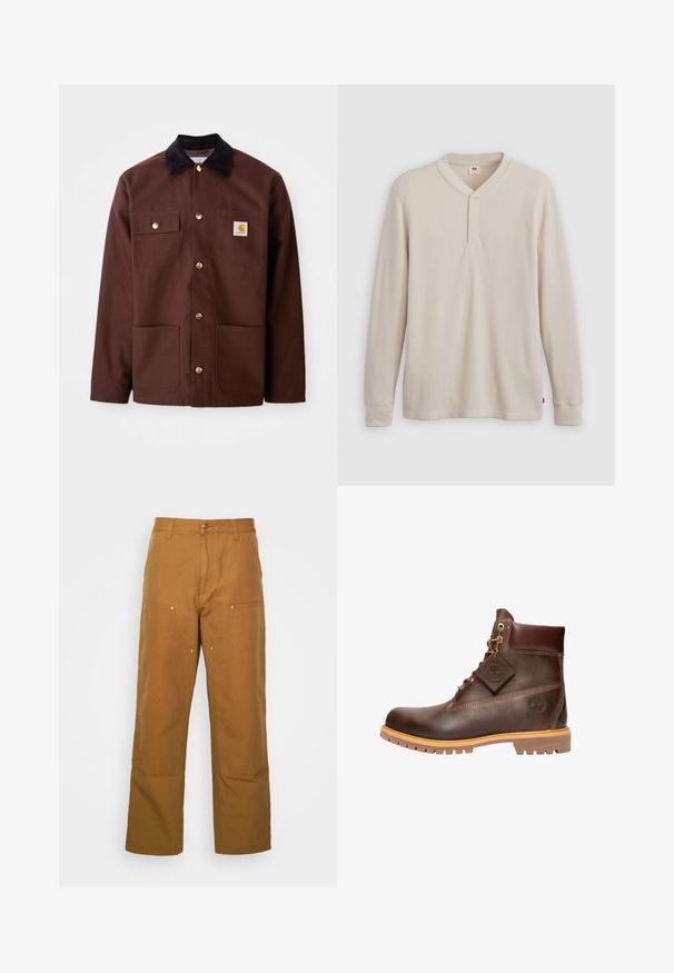 Brun bomuldsjakke med en sort fløjlskrave, gyldne knapper, to brystlommer og et firkantet logo-patch på venstre lomme.; Langærmet henley-skjorte i lys beige ribbet stof, med V-hals, tre-knap placket og manchetter ved ærmerne. Rød logo-tags ved kanten.; Brune bomuldsarbejdsbukser med lige ben-design, der har frontlommer og metalhardware detaljer for ekstra holdbarhed.; Brun læder ankelstøvle med rund tå, solid sål, hardware i guldtone og en tekstureret overdel. Inkluderer et logo-tagfæstet.