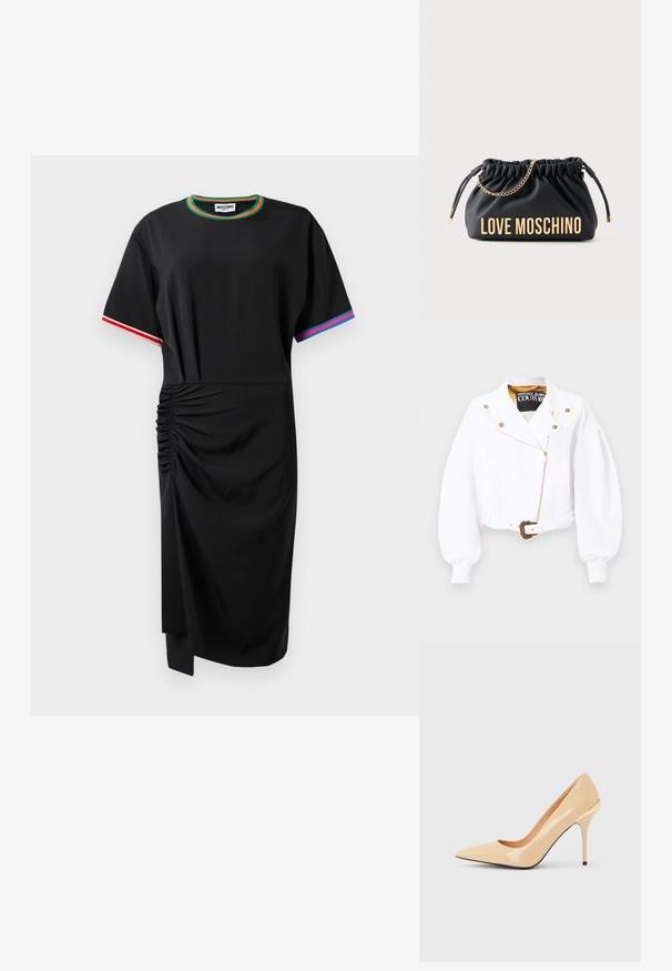 Weißes, kurzes Jackett mit puffigen Ärmeln, goldfarbenem Reißverschluss und Knöpfen, tailliertem Gürtel mit verziertem goldfarbenem Schnallenverschluss, Versace Jeans Couture Label im inneren Kragen.; Schwarzes Midikleid mit kurzen Ärmeln und Raffung auf der linken Seite, grünem und orangefarbenem Ausschnitt, rotem und weißen Ärmelbesatz auf der rechten Seite sowie blauem und pinkem Ärmelbesatz auf der linken Seite.; Beiger High-Heel-Pumps aus lackiertem Leder mit spitzer Zehenpartie und schlankem Stiletto-Absatz, mit einem kleinen goldenen Akzent an der Rückseite.; Schwarze, geraffte Lederhandtasche mit goldener Kettenriemen und goldener Aufschrift "LOVE MOSCHINO" auf der Vorderseite.