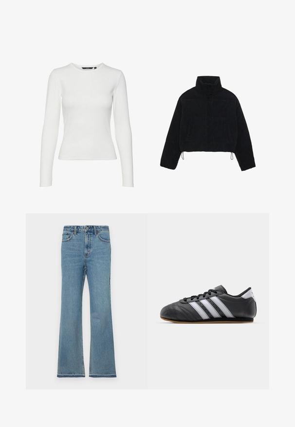 Sort fløjl cropped jakke med høj krave, trykknapper og to sidelommer. Har en justerbar snor i kanten.; Hvid langærmet skjorte lavet af ribbet stof, med rund halsudskæring og tætsiddende design. Ingen mønstre eller accenter synlige.; Lyseblå denim jeans med flared pasform, høj talje, fem lommer, diskret slitage og syede detaljer langs sømmene.; Sorte lædersportssko med hvide striber, rund tå, flad sål og snørelukning. Har perforeringer for åndbarhed.