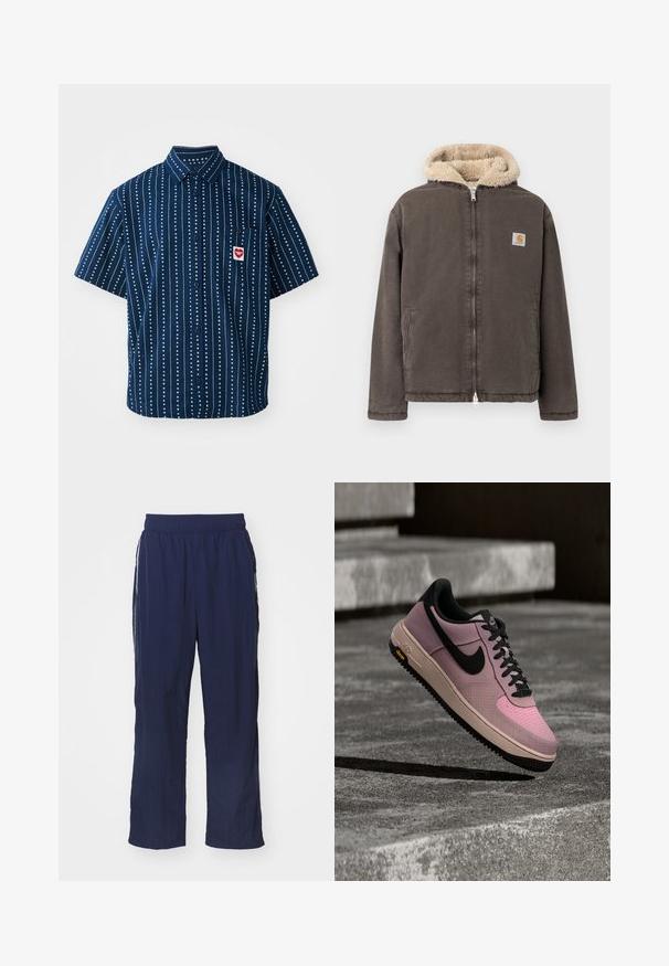 Braune Reißverschlussjacke mit beige gefütterter Kapuze aus Fleece und zwei Vordertaschen, mit kleinem quadratischem Carhartt-Logo auf der Brust.; Kurzärmliges Hemd aus navy Stoff mit weißen vertikalen Streifen und kleinen Herzmustern; verfügt über eine Brusttasche mit Logodetail.; Marineblaue leichte Hose mit einem elastischen Bund, relaxed Fit, Seitentaschen und kontrastierenden weißen Streifen an den Seiten.; Rosa-schwarzer Nike Air Sneaker mit schwarzem Swoosh und beiger Sohle, schwebt über Betontreppen mit grauer, strukturierter Oberfläche.