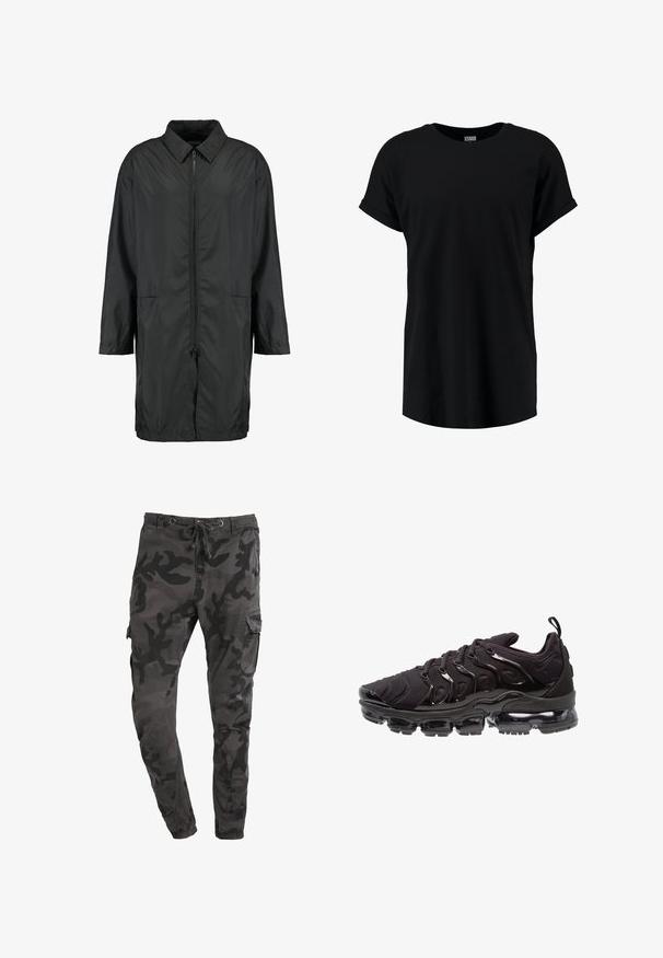 Sort vindjakke lavet af letvægtsmateriale med kravehals, fuld lynlås og to forlommer; afslappet pasform, knælang.; Sort kortærmet t-shirt i en afslappet pasform. Fremstillet af blødt stof med rund halsudskæring og oprullede ærmer. Glat tekstur, uden mønstre.; Camo cargo bukser i mørkegrå med afslappet pasform, som har en snor i taljen, sidelommer og en glat bomuldsstruktur.; Sorte atletiksko med et tekstureret stofoverdel, metalliske detaljer og en markant luftfyldt sål. Har distinkte bølge-lignende designelementer.