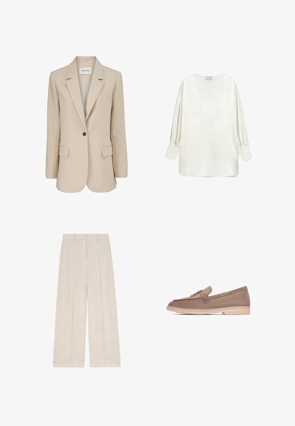 Modström GALE BLAZER - Korte frakker - powder sand; Hvid satinbluse med en dyb V-hals, lange pufærmer og en lige kant. Stoffet har en glat, blank overflade.; Beige bukser med vide ben, frontfolder, bæltestropper og et rent, skræddersyet design.; Brune læder loafer med en glat tekstur, der har et dekorativt bånd og guldfarvet hardware, hviler på en lys beige gummisål.