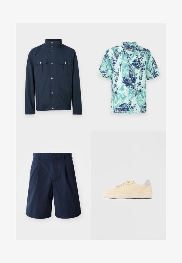 Veste pour homme bleu marine avec col montant, boutons-pression sur le devant, deux poches poitrine à rabat avec fermetures à pression, et poches latérales.; Chemise à manches courtes avec boutons, motif abstrait de feuilles et fleurs tropicales en sarcelle, menthe et marine sur fond clair.; Shorts bleu marine en tissu léger, avec une fermeture à bouton, des poches sur les côtés et un design simple avec des plis à l'avant.; Baskets basses beige à lacets, semelle rose clair et languette grise à l'arrière marquée "Filling Pieces", vues de profil sur fond uni.