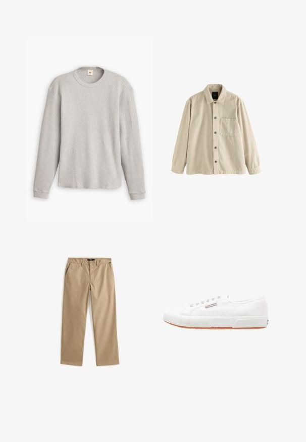 Beige corduroy overhemden met lange mouwen, een kraag en een enkele borstzak aan de linkerkant.; Grijze lange mouwen trui van gebreid materiaal met een geribbeld patroon, ronde halslijn en rechte zoom. De manchetten zijn aansluitend en gemaakt van zachte stof.; Beige rechte broek met knoop- en ritssluiting, ceintuurlussen en zijzakken, plat liggend op een witte achtergrond.; Witte canvas sneakers met een rubberen zool, vetersluiting en een klein logolabel aan de zijkant. Gewreven wit bovenwerk en een bruine zool.