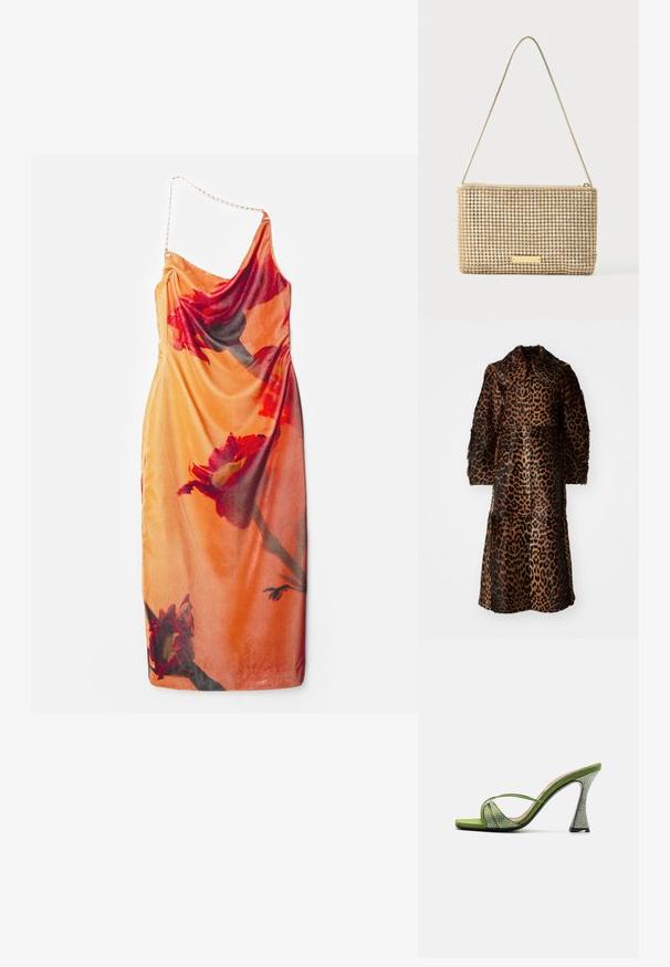 By Malene Birger RAFAIA - Abrigo de invierno - brown; Vestido de satén con un vibrante diseño en naranja y flores, que presenta un tirante con un acento de cadena y una silueta drapeada.; Sandalia abierta de satén verde con tiras entrecruzadas, adornada con strass. Presenta un tacón alto y arquitectónico con un acabado texturizado.; Bolso clutch dorado de forma rectangular, cubierto de brillantes pedrería plateada. Cuenta con una delgada correa metálica para el hombro y cierre de cremallera.