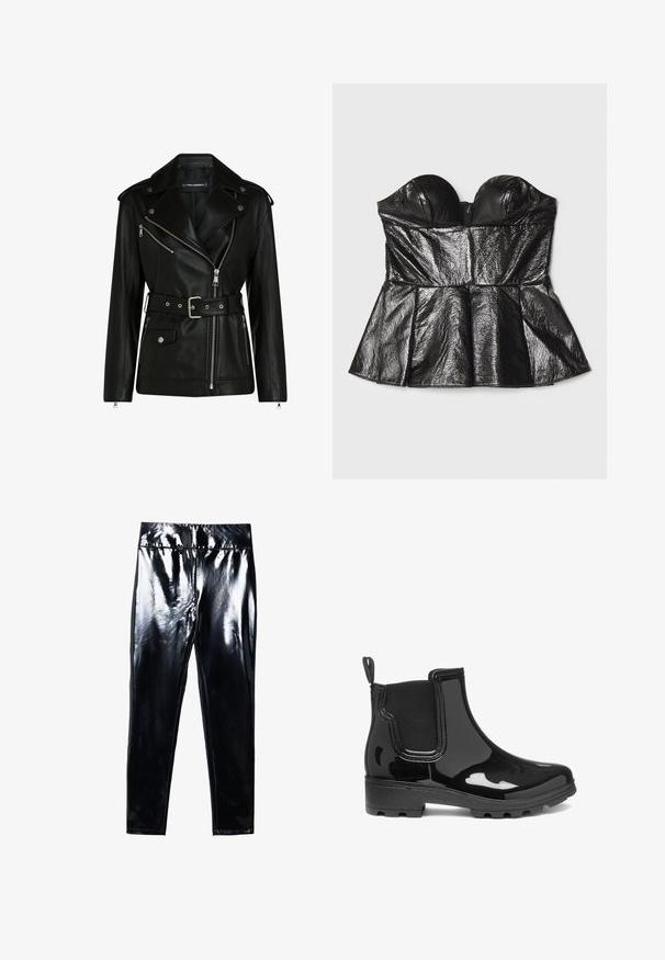 Sort lædermotorcykeljakke med bælte i taljen, sølv lynlåse og trykknapper, udstyret med asymmetrisk lynlås og quiltetforing.; Sara Battaglia SWEETHEART - Top - black; Sorte højglans leggings med en blank, glat overflade. Elastisk talje og tætsiddende design med en indsnævret benform.; Sorte glansfulde ankelstøvler med elastiske sidepaneler, rund tå og en struktureret gummisål. Designet har en trækflap bagpå.