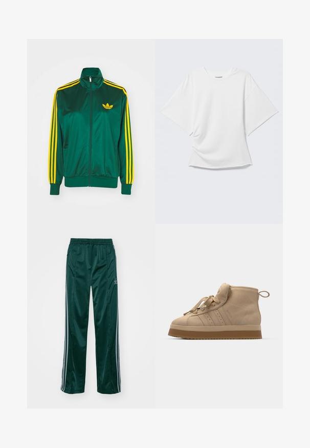 Groene satijnen trainingsjack, met rits aan de voorkant, hoge kraag, gele drie-strepen design op de mouwen en een klein geel logo op de borst.; Wit oversized T-shirt met korte mouwen en ronde hals, weergegeven op een lichtgrijze achtergrond.; Donkergroene sportbroeken van glanzend materiaal, met zijstrepens in lichtgrijs en een geborduurd logo op het linkerbeen.; Beige suède high-top sneakers met een dikke rubberen zool, voorzien van een opvouwbare tong, ronde neus en decoratieve veters.