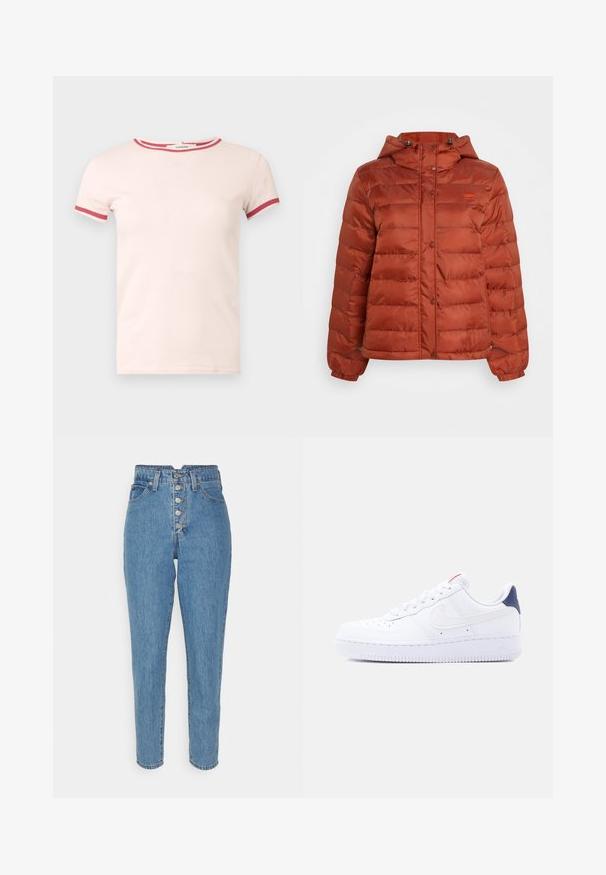 Veste en duvet couleur rouille avec capuche, boutons-pression sur le devant et poignets élastiques, conçue pour les temps froids.; T-shirt rose clair à manches courtes avec bordure rouge sur le col et les bords des manches, devant uni, encolure ronde, tissu en coton.; Jeans en denim bleu taille haute avec une jambe droite, fermeture à cinq boutons à l'avant et détails de couture classiques.; Baskets basses blanches avec perforations sur la pointe, lacets blancs, logo swoosh blanc et languette de talon bleu foncé.