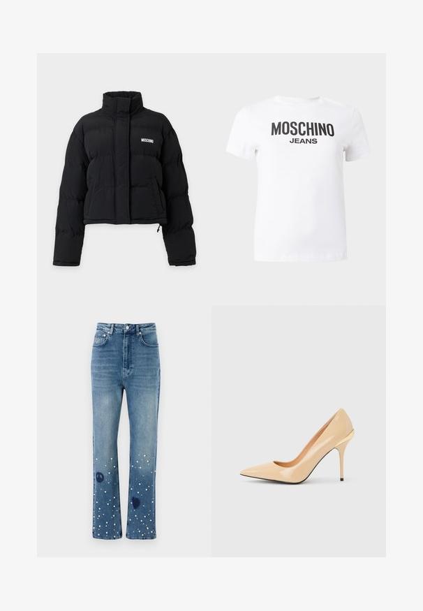 Sort cropped puffjakke med høj krave, lange ærmer, frontlommer og hvidt Moschino-logo på brystet.; Hvid t-shirt med korte ærmer og sort tekst "MOSCHINO JEANS" trykt hen over brystet, vist på en ensfarvet baggrund.; Blå denimjeans med høj talje, lige pasform, prydet med hvide perler samt freds- og hjerte-symboler nær kanten.; Beige laklæder pumps med høje hæle, spids tå og slank stiletthæl, med en lille guldaccent bagpå.