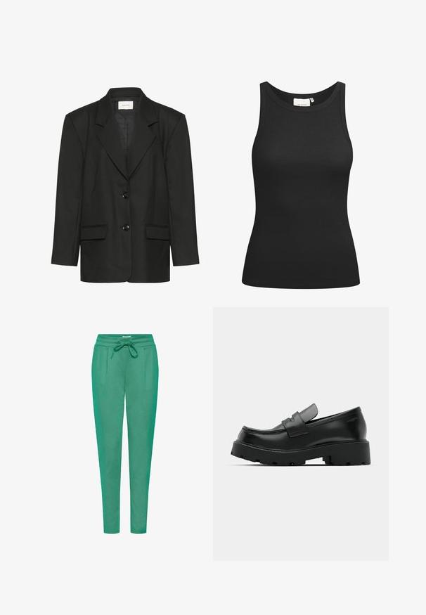 Sort blazer med skræddersyet pasform, spidse revers, to knapper og to forlommer, lavet af et glat, struktureret stof.; Sort tanktop lavet af ribbet materiale, med en scooped halsudskæring og en tætsiddende form. Flade sømme og ingen udsmykninger. Enkel og strømlinet design.; Grønne joggerbukser lavet af blødt stof, med elastisk talje, snøre lukning og to sidelommer i et slim fit design.; Sorte læder loafers med en chunky tekstureret sål, der har en rem over vamps og en glat, poleret finish.