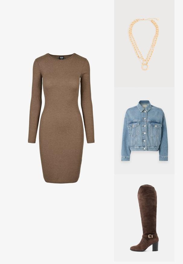 Lichtblauwe denimjas met een kraag, twee voorzakken en zilveren knopen in het midden. Korte stijl met lange mouwen.; Geribbelde jurk met lange mouwen in een rijke bruine kleur. Heeft een ronde halslijn en een getailleerde pasvorm, gemaakt van rekbare brei stof.; Bordeaux suède boven de knie laars met een ronde neus, een gestapelde hak en een gespaccent op een band rond de enkel.; Goudkleurige dubbele ketting met een groot rond ringhanger en rechthoekig sluitingsdetail op een witte achtergrond.
