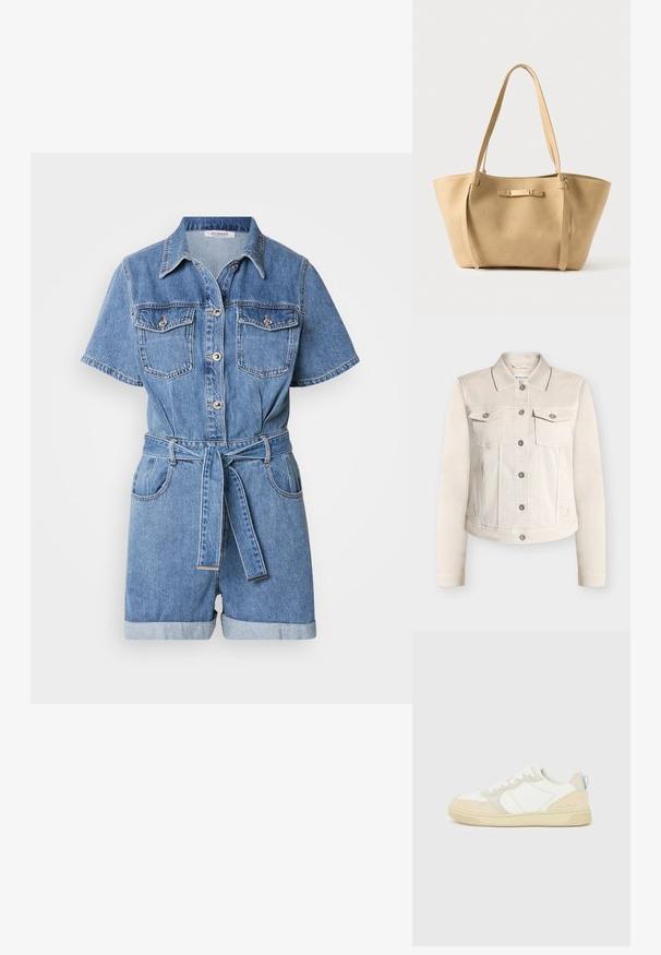 Beige denimjakke med klassisk krave, to brystlommer og sølvknapper. Har lange ærmer og et lige snit.; Denim jumpsuit med korte ærmer, krave, to brystlommer, bælte i taljen og opkrøllede ærmer. Lys blå farve med let tekstur.; Hvid og beige sneaker med en overdel i ruskind og tekstil, med kontrastsyninger, en gummisål og en lyseblå detalje på hælen.; Beige lædernettaske med to lange stropper, glat tekstur og en diskret metalaccent på forsiden. Åben topdesign, rummeligt indre.