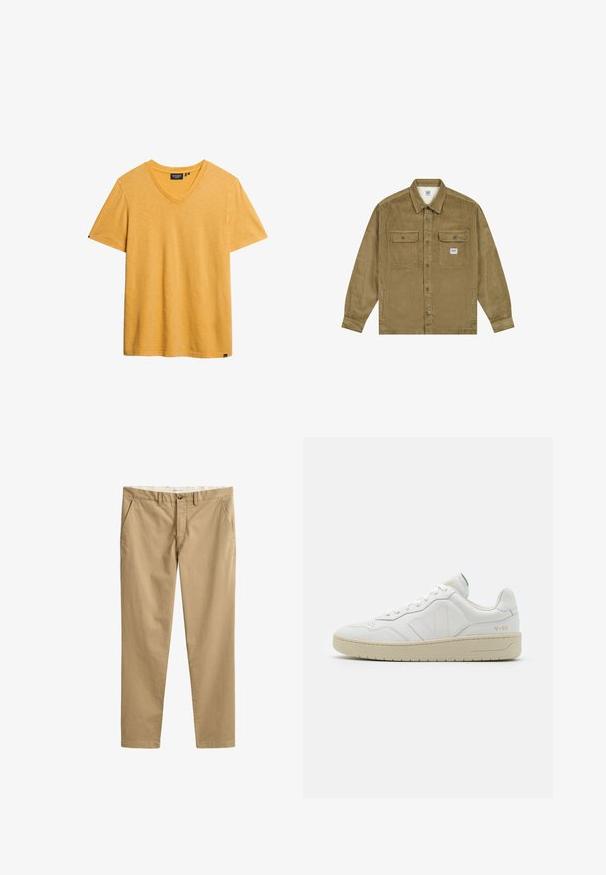 Lee WORKWEAR - Cowboyjakker - dark khaki; Gul v-hals t-shirt lavet af blødt, struktureret stof. Korte ærmer og en afslappet pasform. Har et lille mærke på den nederste side.; Beige chinos med lige ben, bæltestropper, frontknap, lynlås og sidelommer, vist fladt på en hvid baggrund.; Hvide lædersneakers med struktureret overflade og polstret krave. Har en beige gummisål og diskret branding på hælen og siden.