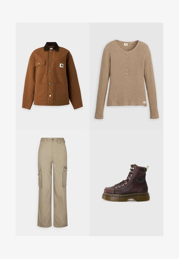Brun jakke med knapper, mørkraver, fire forlommer og et Carhartt-logo på den øverste højre brystlomme.; Beige henley-shirt i vaffelstrik med lange ærmer, rund halsudskæring og fem-knaps lukning, vist fladt mod hvid baggrund.; Beige cargo bukser lavet af slidstærkt stof, med en afslappet pasform, flere sidelommer og et elastisk liv med knaplukning.; Brun læder ankelstøvle med tekstureret overflade, sølv øjer og gul syning. Har en kraftig gennemsigtig sål og en trækstrop.