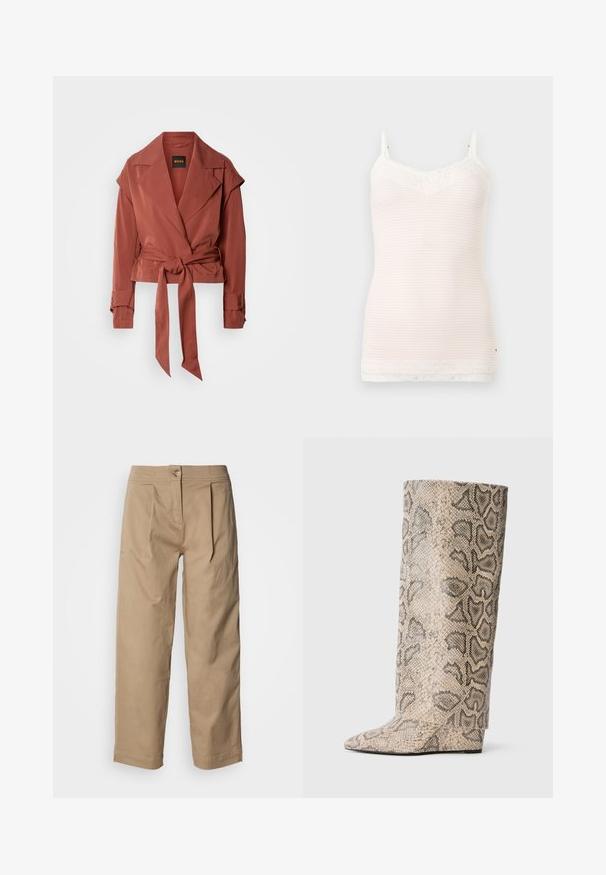Roestkleurige jas met riem, brede revers, lange mouwen met manchettenriemen en een losse pasvorm, hangend tegen een witte achtergrond.; Wit geribd tanktopje met kanten randje bij de halslijn en zoom, met dunne schouderbandjes.; Beige, hoogtailles broek met rechte pijpen, plooidetails en een knoopsluiting. Gemaakt van lichtgewicht katoenen stof met een gladde textuur.; Hoge, spitse laarzen in een beige en zwarte slangenprint. Gemaakt van gestructureerd synthetisch materiaal met een elegante, fijne afwerking.