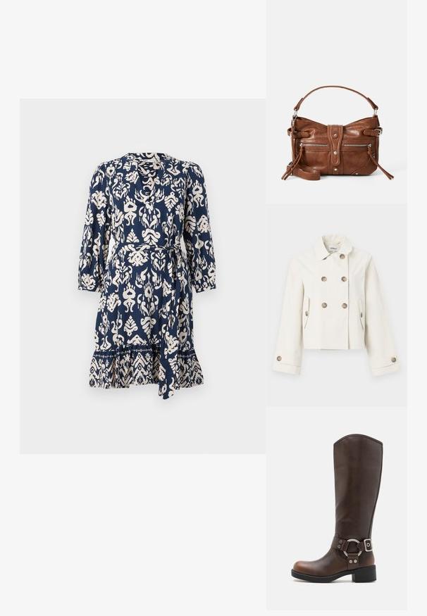 Roomkleurige, cropped trenchcoat met een double-breasted ontwerp, vier grote gouden knopen en zijzakken. Glad materiaal met een lichte glans.; Marineblauwe jurk met crèmekleurig abstract patroon, 3/4 mouwen, v-hals, gecinchede taille en uitlopende zoom met een decoratieve rand.; Bruine leren kniehoge laars met een rond metalen hardwareaccent en gesp. Licht gestructureerd bovenwerk, gestapelde hak en rond neusontwerp.; Bruine leren handtas met een afgeronde vorm, twee voorzakken met ritssluiting en een afneembare schouderband. Heeft zilverkleurige hardware en stiksels.