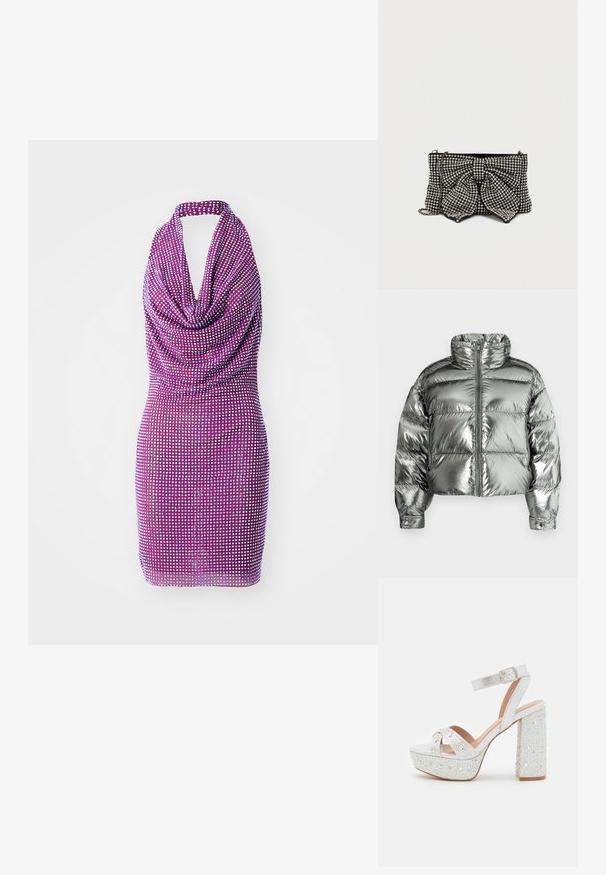 Silberne Steppjacke mit hohem Kragen, wattiertem Design, metallischem Finish, Reißverschluss vorne und elastischen Bündchen. Kurz geschnittene Länge, glatte Textur.; Lila Halterneck-Kleid mit drapiertem Vorderteil und glänzendem Paillettenmuster. Figurbetonter Schnitt mit glatter Textur. Kurze Länge.; Weiße Plattform-Sandaletten mit metallischem Finish, ausgestattet mit zwei überkreuzten Riemen, einem Knöchelriemen und einem Blockabsatz, der mit funkelnden Edelsteinen verziert ist.; Schwarze Clutch-Tasche mit einer großen Schleife, verziert mit silbernen Nieten, mit einer Kettenriemen und einer strukturierten Oberfläche, die das Licht einfängt.