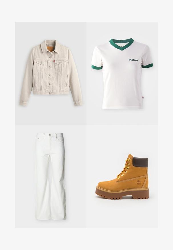 Lyse beige denimjakke med knaplukning, to brystlommer med klapper, sidelommer og et lille rødt mærke på venstre brystlomme.; Hvid kortærmet t-shirt med grøn V-hals og ærmekanter; har "Dickies" logo i mørkegrøn på venstre bryst. Glat bomuldsstruktur.; Hvide jeans med høj talje og lige ben, med forreste knap, lynlåslukning samt sidelommer og baglommer, mod en ensartet lys baggrund.; Tan vandtæt ankelstøvle med en robust gummisål, rund tå, brun læderkrave, gule snørebånd og et logo på siden.