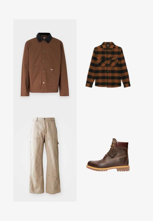 Veste boutonnée marron avec col noir, deux poches avant et une petite écusson logo sur la poche droite.; Chemise à manches longues en motif écossais orange et noir, fabriquée dans un tissu texturé. Comprend deux poches poitrine et une fermeture à boutons.; Pantalons larges beige en coton robuste. Comprend des poches avant et latérales, des coutures visibles et des accents en métal sur les poches.; Bottine marron en cuir avec col rembourré, laçage frontal, semelle robuste, et logo Timberland visible sur le côté et sur l'étiquette attachée.