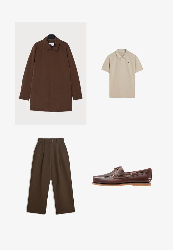 Brauner Außenmantel mit geradem Schnitt, spitzem Kragen, zwei seitlichen Taschen und einem einzigen Knopfverschluss. Glatte Stoffstruktur.; Beiges Polohemd mit kurzen Ärmeln, Kragen, zweiknöpfiger Knopfleiste und kleinem schwarzen Logo auf der linken Brust.; Braune Plisseehosen mit weitem Bein, ausgestattet mit einem Knopfverschluss und seitlichen Taschen, aus strukturiertem Stoff, der sich gut für Freizeitkleidung eignet.; Brauner Leder-Bootsschuh mit weißen Nähten, Schnürdetails und hellbrauner Gummisohle, seitlich auf weißem Hintergrund gezeigt.
