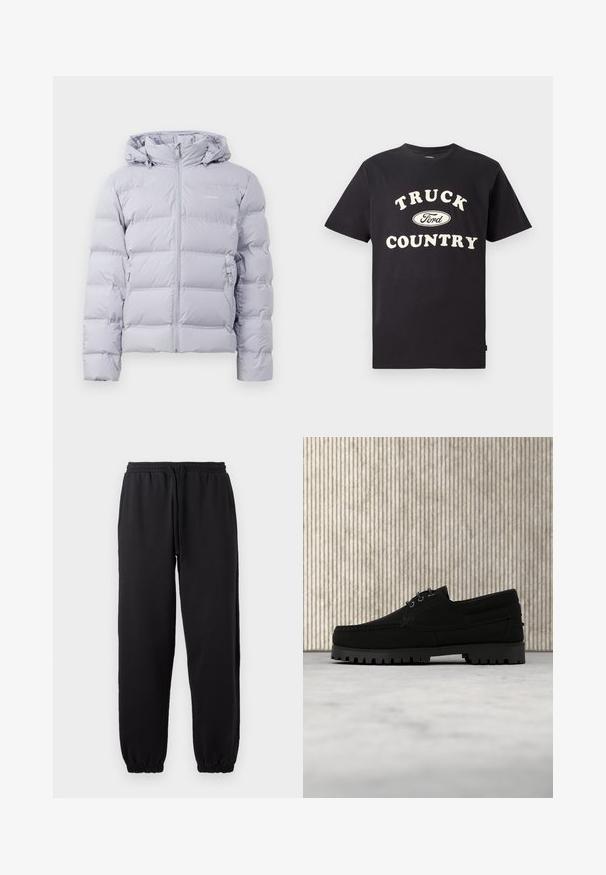 Lys grå pufferjakke med hætte, lodret quiltning, frontlynlås og sidelommer. Glat tekstur og minimalistisk design.; Sort bomulds t-shirt med korte ærmer, der har teksten "TRUCK COUNTRY" i cremefarvet og et Ford-logo designet centralt foran.; Sorte joggingbukser lavet af blødt stof, med elastisk talje og justerbar snor, samt manchetter ved bunden.; Sort snørestøvle med tyk rilled sål, der svæver over beige tæppe, brun moderne rundt bord i blødt oplyst rum i baggrunden.