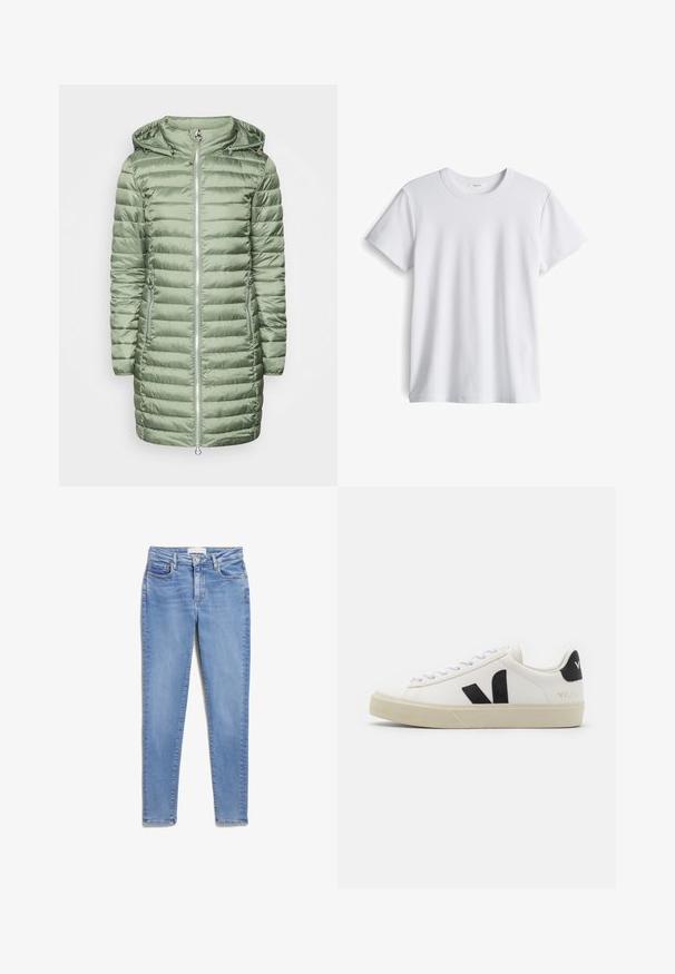 Gevoerde groene jas met een capuchon, voorzien van horizontale gestikte secties en twee zijzakken met ritssluiting. Hiermee voelt het materiaal glad en glanzend aan. Zilveren ritssluiting.; Witte katoenen t-shirt met een ronde halslijn en korte mouwen. Zachte textuur, rechte snit, geen zichtbare logo's of patronen.; Lichtblauwe denim jeans met een slim fit, met voorzakken, een knoopsluiting en een subtiele vervaagde textuur.; Witte leren sneaker met zwart rubberen V-logo. Getextureerde off-white zool, witte veters en een achterkant met een detail van de merknaam in het zwart.