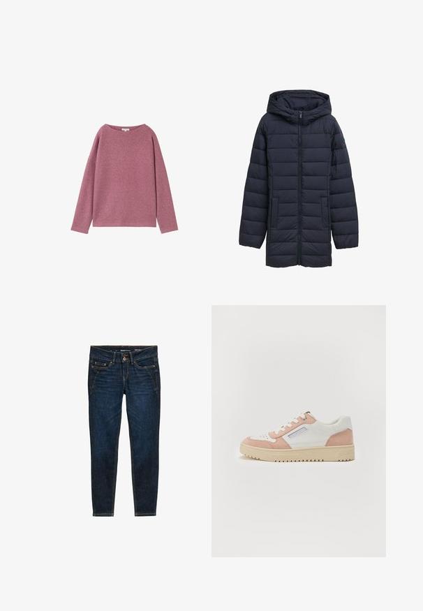 Navyblå polstret jakke med hætte, frontlynlås, to sidelommer og vandret quiltet design. Glat tekstur og minimal detaljering.; Langærmet, løstsiddende sweater i et blødt pink strikmateriale. Rund halsudskæring og sænkede skuldre med en struktureret overflade.; Mørkeblå denim jeans med slim fit, der har orange syninger, fem lommer og en knaplukning i taljen.; Hvide og lyserøde sneakers i glat læder og ruskind, rund tå, flad sål og tonale snørebånd. Har sidebranding-detalje.