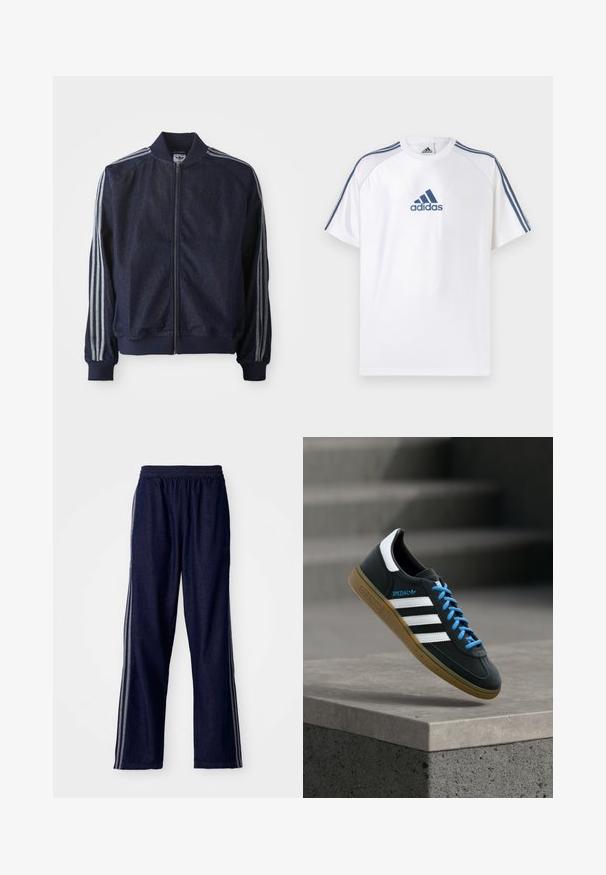 Marineblauwe denimjack met een ritssluiting aan de voorkant, geribbelde manchetten en drie witte strepen langs elke arm. Het heeft een klein logo op de borst.; Wit Adidas T-shirt met blauwe accenten, korte mouwen en een ronde hals. Voorzien van het Adidas-logo in blauw aan de voorkant en drie strepen op de schouders.; Marineblauwe sportbroek met een elastische tailleband, voorzien van drie witte zijstrepen en een recht-aansluitend ontwerp. Zachte denim structuur.; Zwarte Adidas-sneaker met witte strepen, blauwe veters en een gumzool die boven een grijze betonnen trede zweeft in zacht licht.
