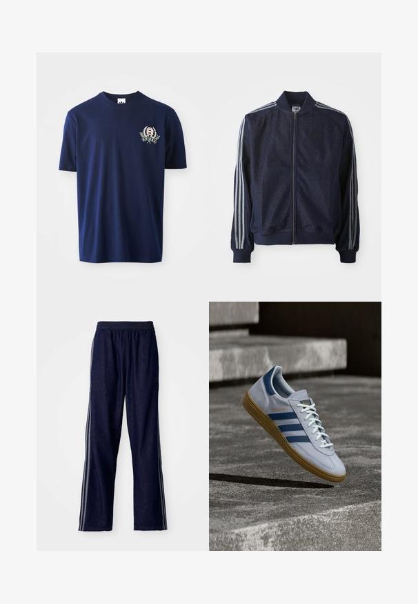 Chaqueta de mezclilla azul marino con cremallera frontal, puños acanalados y tres rayas blancas a lo largo de cada brazo. Presenta un pequeño logo en el pecho.; Camiseta de algodón azul marino de manga corta, con cuello redondo y logo bordado con acentos de laurel en el lado izquierdo del pecho.; Pantalones deportivos azul marino con cintura elástica, que presentan tres franjas laterales blancas y un diseño de pierna recta. Textura de mezclilla suave.; Zapatilla Adidas Spezial azul claro con rayas azul marino y suela de goma, mostrada en el aire sobre escalones de hormigón en un entorno exterior neutral.