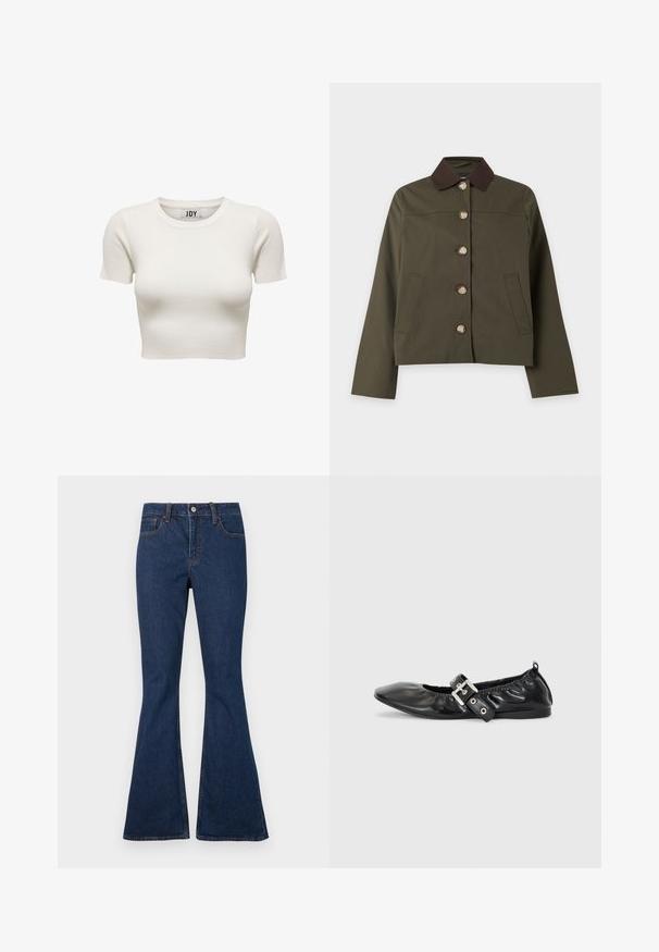Grøn jakke med knapper, mørkebrunt krave, lange ærmer og to forlommer, vist på en ensartet lys baggrund.; Cremefarvet kortærmet ribbet crop top med rund halsudskæring og JDY brandlabel inden i kraven, vist på hvid baggrund.; Mørkeblå denimjeans med en tætsiddende talje og udvidede ben, der har forlommer og synlige kontrastsyninger.; Sorte læder flade sko med spids tå, samling detaljer omkring åbningen, og en sølv spænde accent på den justerbare rem.