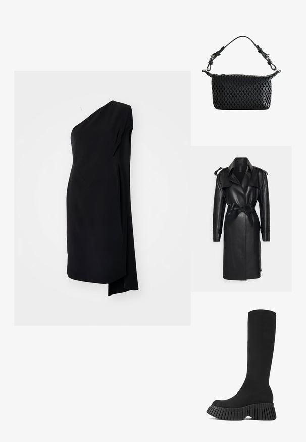 Norma Kamali DOUBLE BREASTED - Trenchcoat - black; Schwarzes asymmetrisches Kleid mit einem Schulterträger, aus glattem Stoff, mit drapierter Gestaltung und seitlichem Schlitz für zusätzliche Details.; Schwarze kniehohe Stiefel mit einer gerippten Plattformsohle und strukturiertem Obermaterial. Elegantes, figurbetontes Design mit abgerundetem Zehenbereich und ohne sichtbare Beschläge.; Schwarze Handtasche mit diamantförmigem Cutout-Muster, kurzem verstellbarem Riemen und silbernen Schnallendetails vor weißem Hintergrund.
