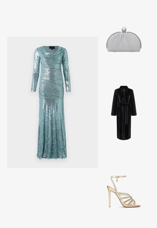 Sort faux fur morgenkåbe med lange ærmer, taljebælte og sjal krave. Har en glat tekstur og knælangt design.; Langærmet teal kjole med cowl-udskæring, der har en hel række af paljetter, draperinger og en tætsiddende silhuet, der flyder ud til en flared kant.; Guld højhælede sandaler med flere krystalbesatte stropper og en ankelrem, med en glat metallisk finish og en spids tå.; Sølvgrå clutchpung med samlet stof, perlekant langs kanterne og en dekorativ sølvspænde på toppen.