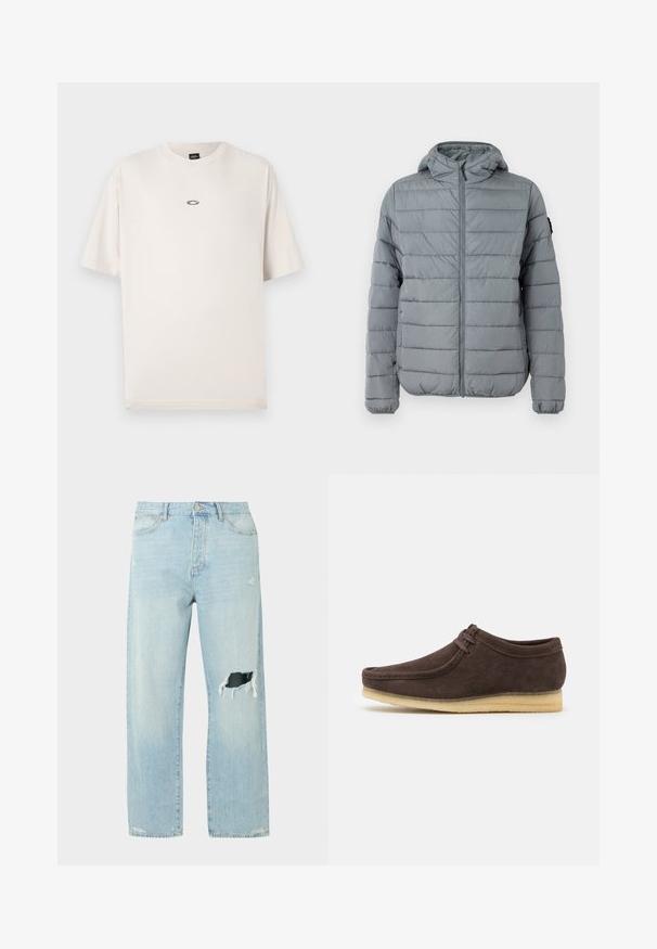 Grijze gewatteerde jas met een ritssluiting aan de voorkant, capuchon en gestikte horizontale lijnen. Ontworpen voor warmte met elastische manchetten en minimale branding.; Oakley RISE TEE - T-shirt basic - mist; Lichtblauwe rechte jeans met een groot gescheurd gat aan de rechterdij en kleine versleten details aan de linker dij en zoom.; Bruine suède schoen met een gladde afwerking, ronde neus en minimalistisch ontwerp. Voorzien van een lichtgekleurde rubberen zool en contrasterende veters.