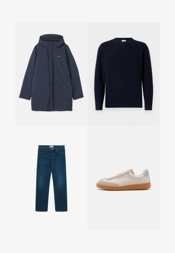 Marineblauwe waterdichte parka-jack met capuchon, voorzien van een voorrits, twee zijzakken en een minimalistisch merklogo op de borst.; Marineblauwe ribgebreide trui met een ronde hals, lange mouwen en een relaxte fit. Zachte textuur, minimalistisch ontwerp en geen zichtbare patronen.; WOOD WOOD WW TYPE 2 DENIM STRAIGHT LEG - Straight leg jeans - dark ocean; Witte en beige lage sneakers met een gumrubberen zool, witte veters, suède details en een gouden "Paul Smith" logo aan de zijkant.