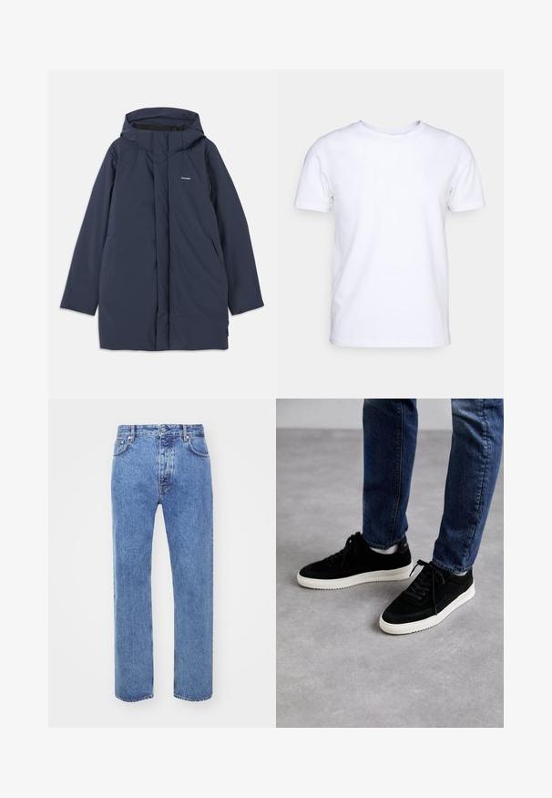 Marineblauer wasserdichter Parkajacke mit Kapuze, ausgestattet mit einem Frontreißverschluss, zwei seitlichen Taschen und einem minimalistischen Markenlogo auf der Brust.; Weißes T-Shirt mit kurzen Ärmeln aus Baumwollstoff und rundem Halsausschnitt. Schlichtes Design ohne Muster oder Akzente. Glatte Textur.; Won Hundred STEVE - Jeans Relaxed Fit - cut blue; Schwarze Wildledersneaker mit einer weißen Gummisohle, die ein klassisches Low-Top-Design, eine abgerundete Spitze und flache schwarze Schnürsenkel aufweisen.