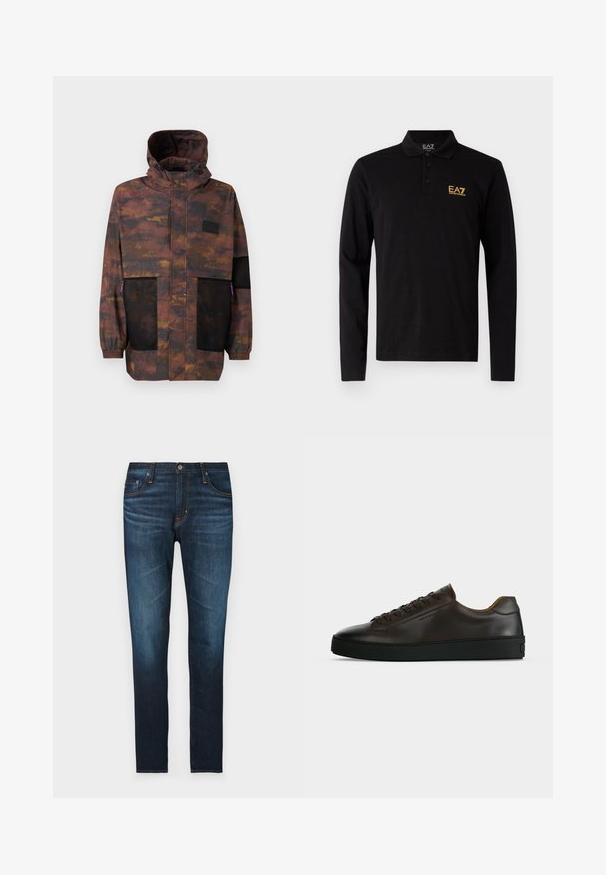 Vandafvisende jakke i et brun- og sort camo-mønster. Har mesh-lommer og en justerbar hætte. Letvægtig med elastiske ærmer.; Sort langærmet polo-shirt lavet af bomuld, med en tre-knaps placket og et kontrasterende gult broderet logo på brystet.; Mørkeblå denim jeans med lige pasform, der har fem lommer, orange syninger og en glat overflade.; Lavprofil mørkebrune lædersneaker med sort gummisål, snørelukning foran og glat minimalistisk design på lys baggrund.